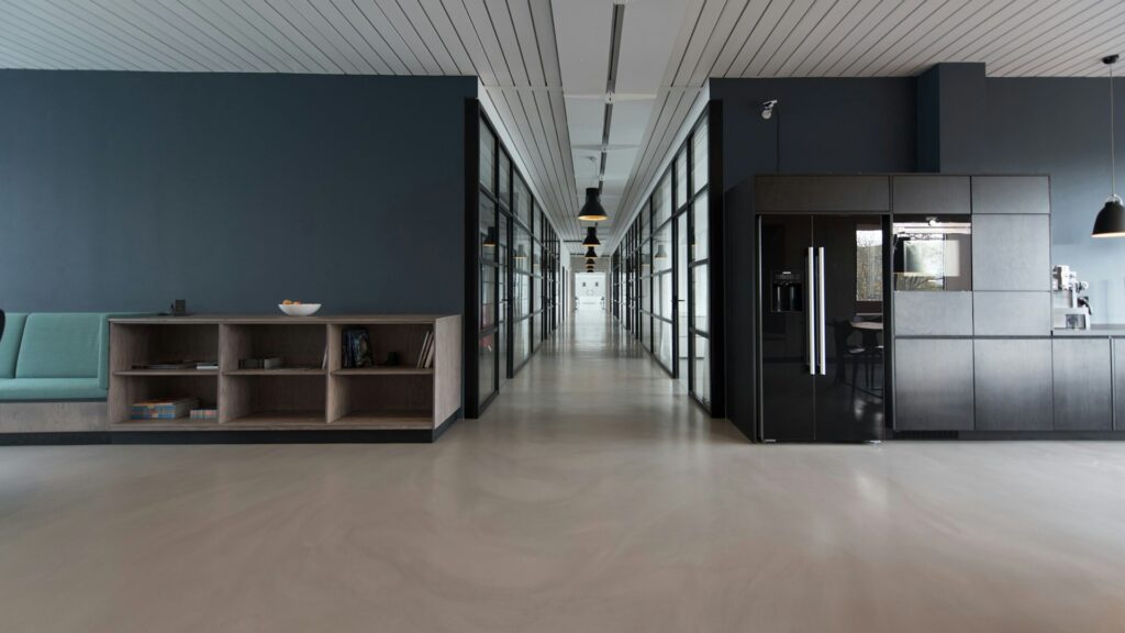 Plateau de bureaux modernes en open space